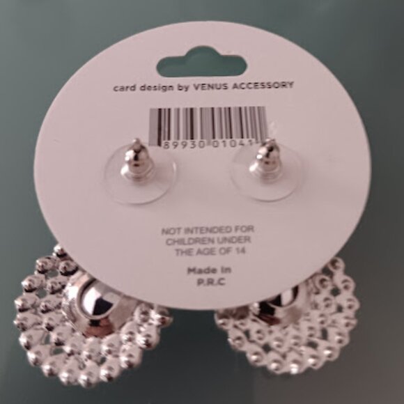 CHLOE ACCESSORY Glamorous Silver Clear Crystal Pear Shaped Drop Earrings**NEW! - Picture 4 of 4